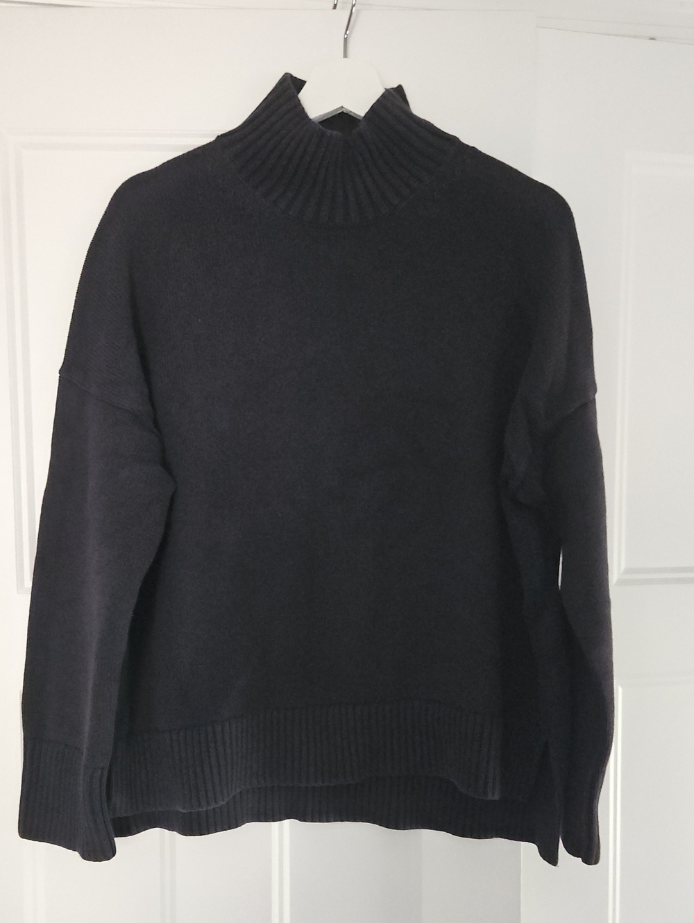 Everlane Navy Ribbed Mock Turtleneck Sweater